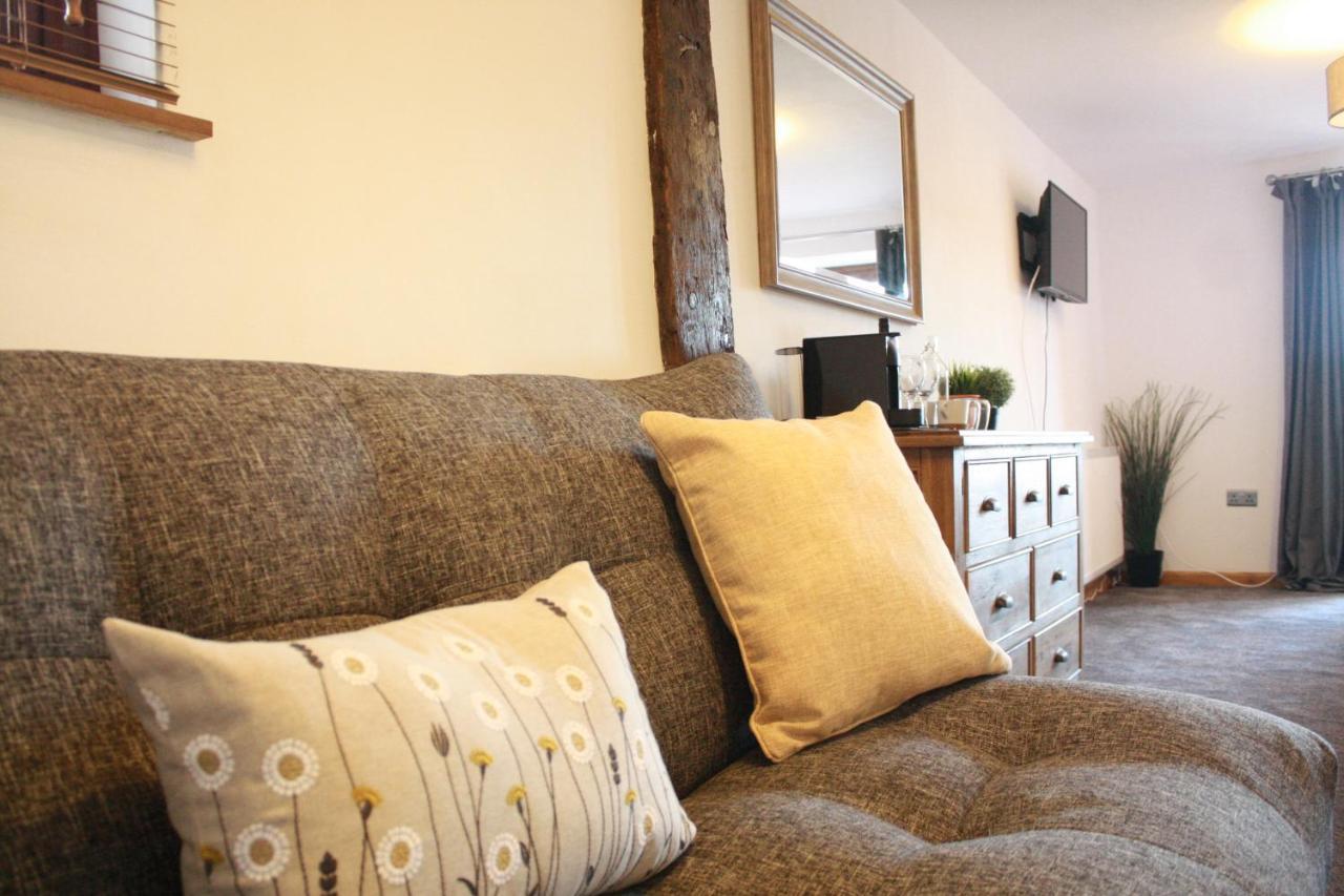 The Black Dog Inn Dalton in Furness Extérieur photo